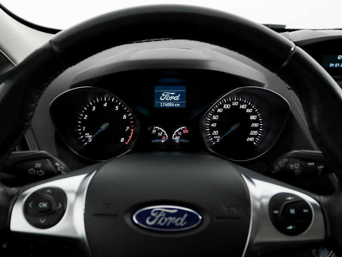 Купить Ford Kuga с пробегом. Фото: #11