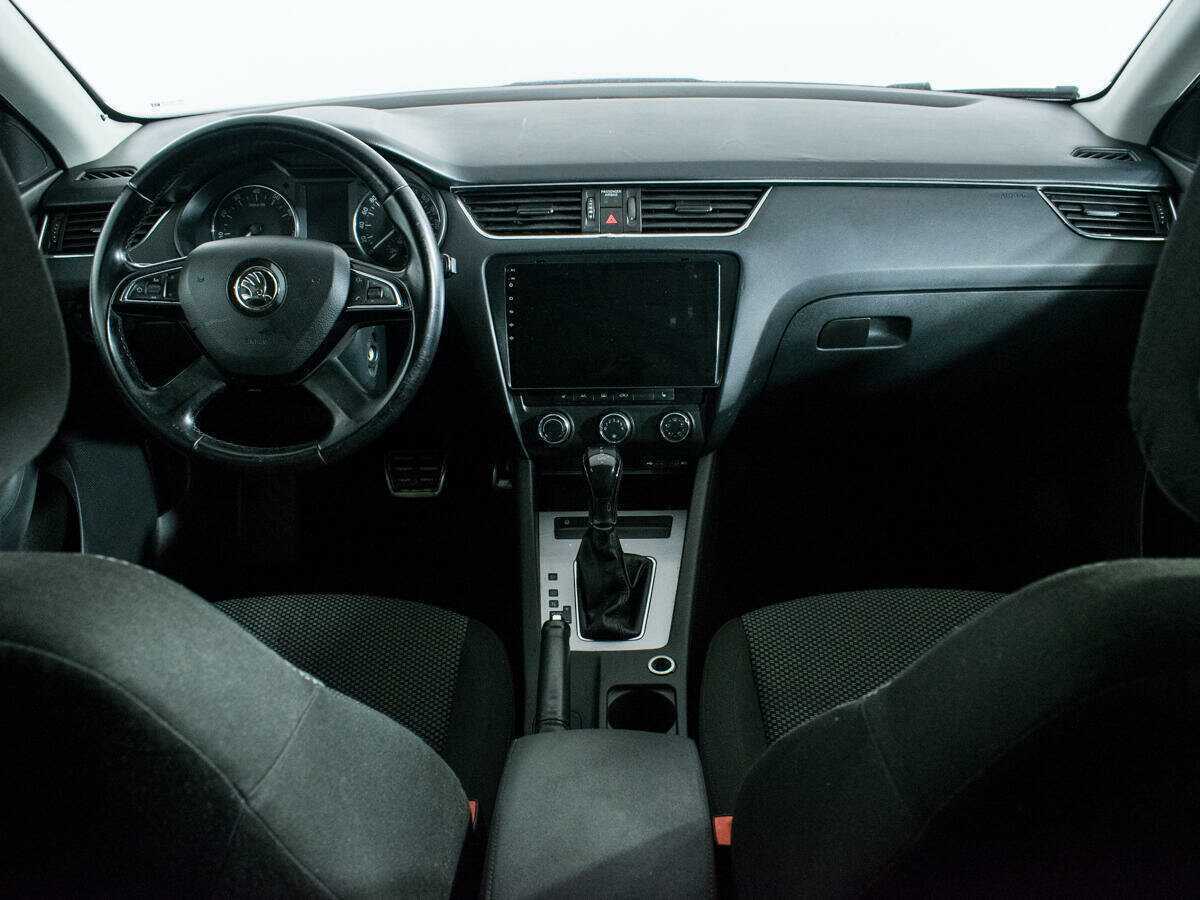 Купить Skoda Octavia с пробегом. Фото: #11