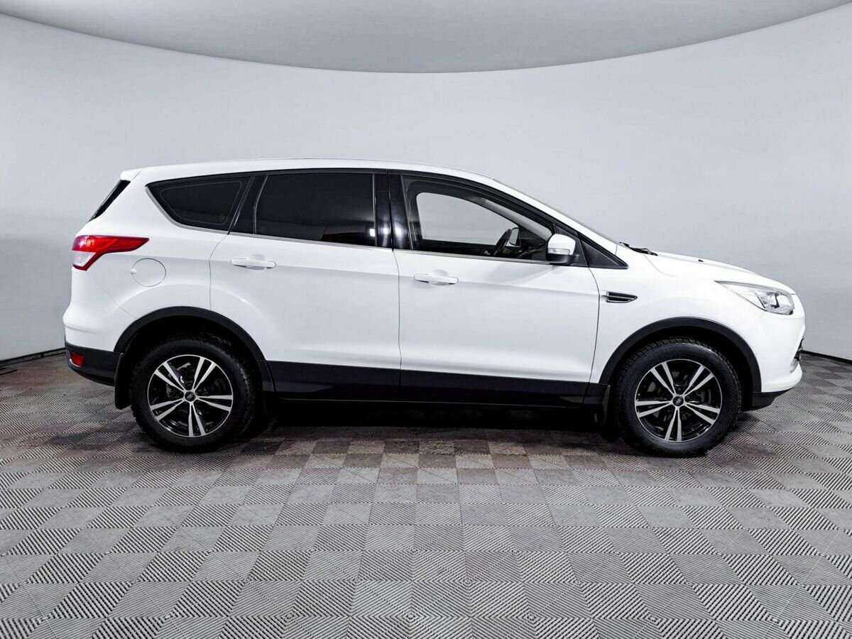 Купить Ford Kuga с пробегом. Фото: #3