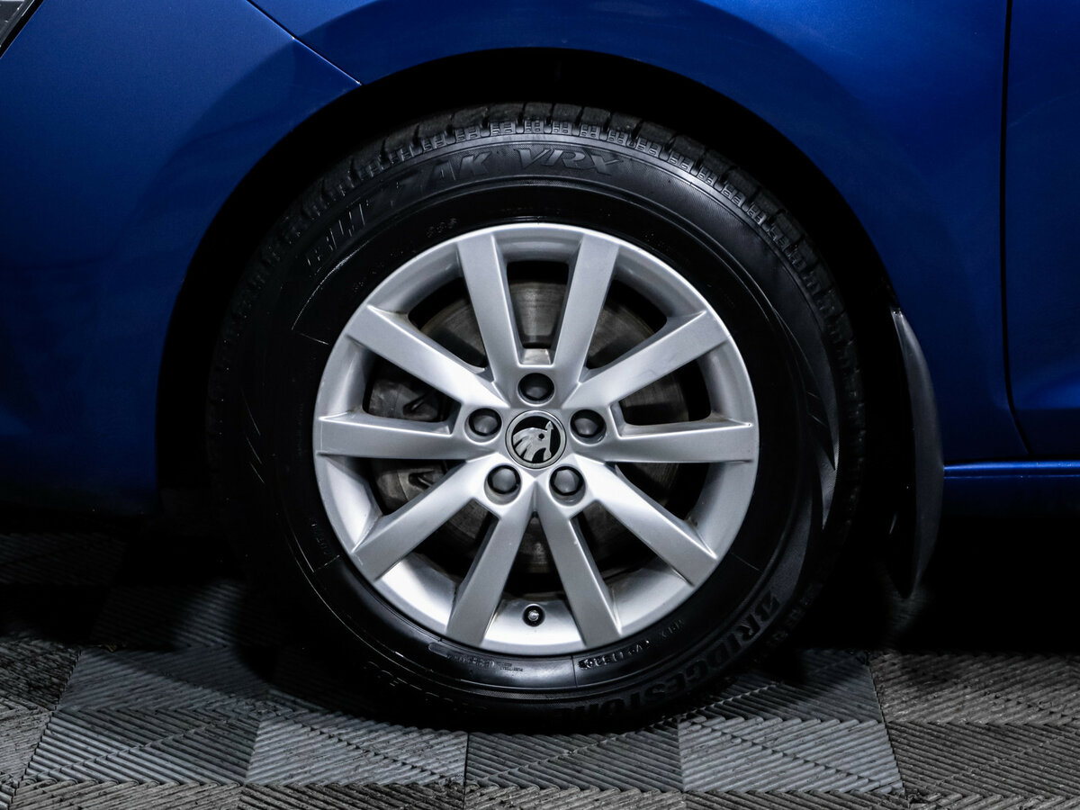 Купить Skoda Rapid с пробегом. Фото: #11