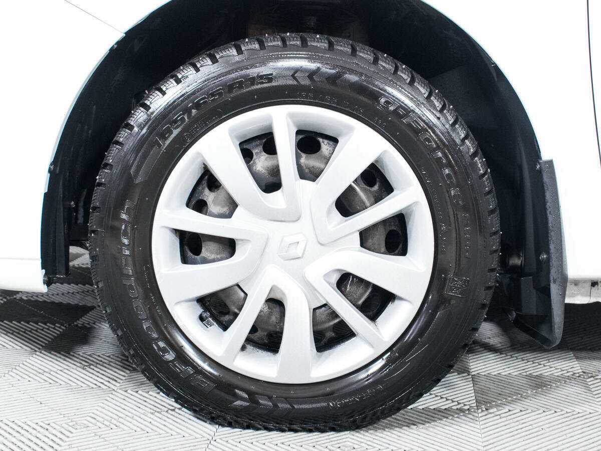 Купить Renault Logan с пробегом. Фото: #15