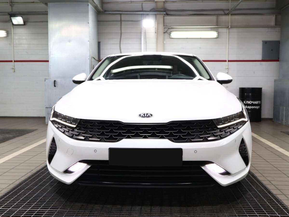 Купить Kia K5 с пробегом. Фото: #2