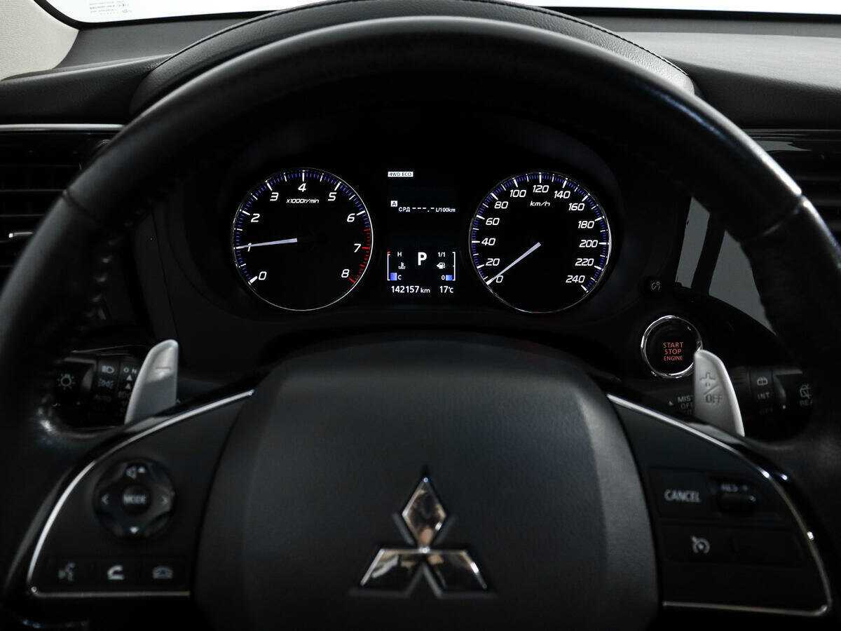 Купить Mitsubishi Outlander с пробегом. Фото: #17