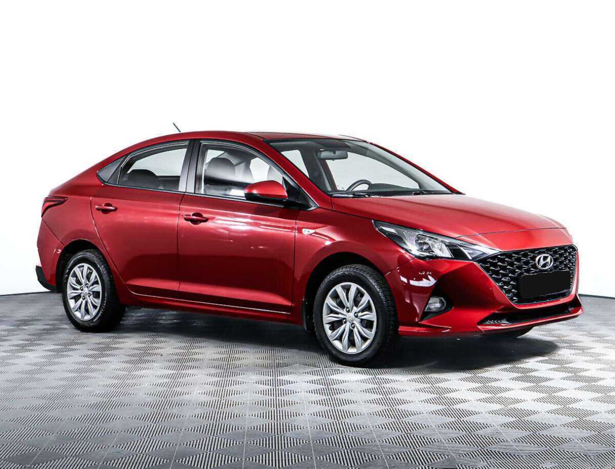 Купить Hyundai Solaris с пробегом. Фото: #2
