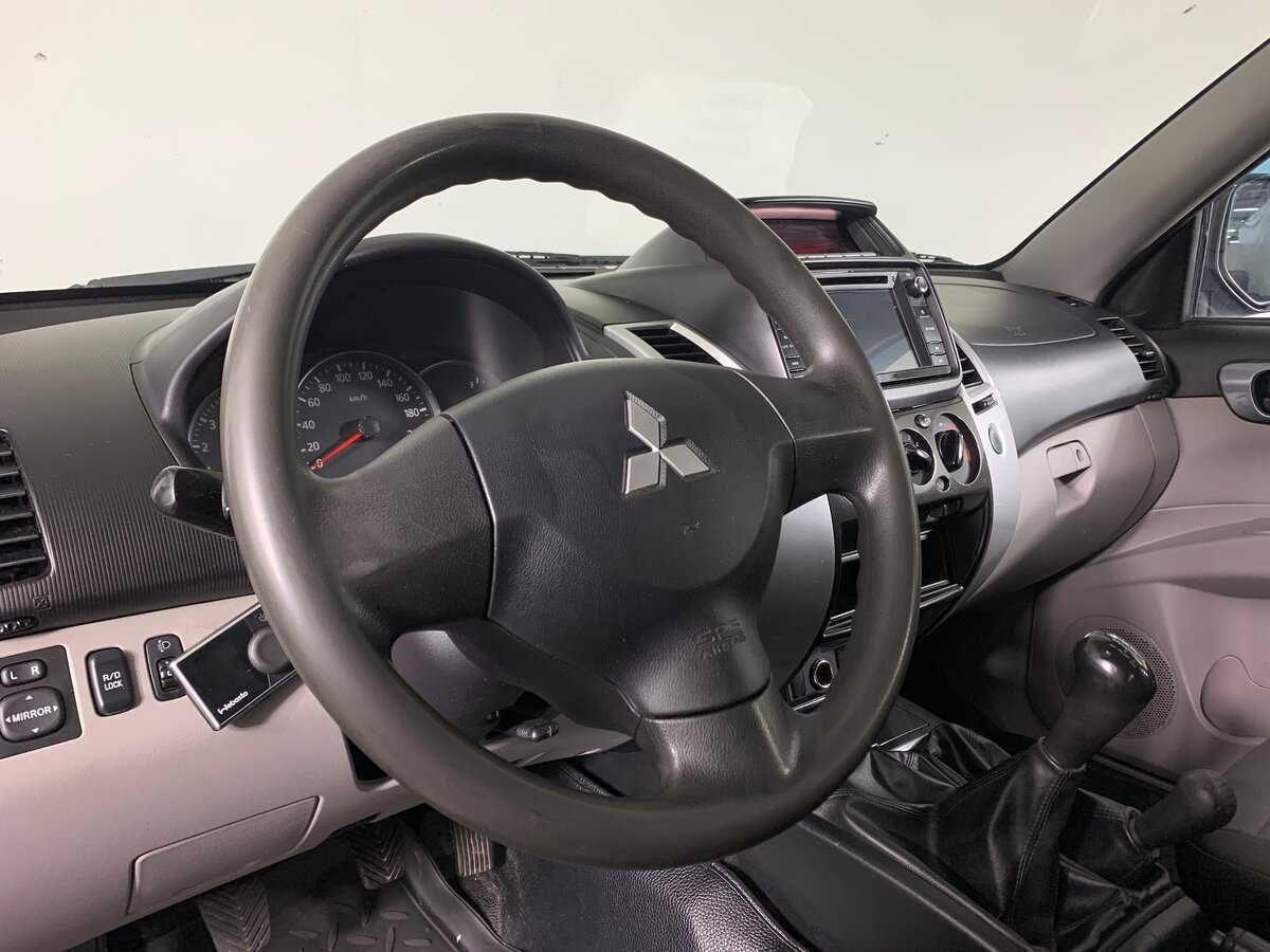Купить Mitsubishi Pajero Sport с пробегом. Фото: #11