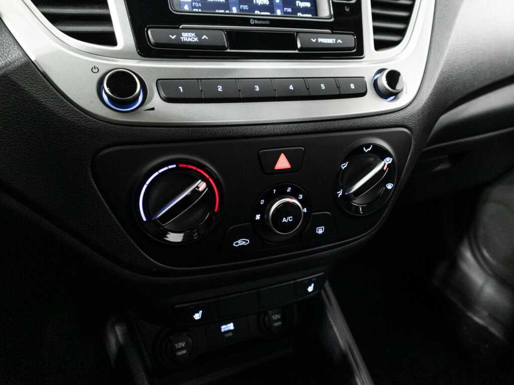 Купить Hyundai Solaris с пробегом. Фото: #14