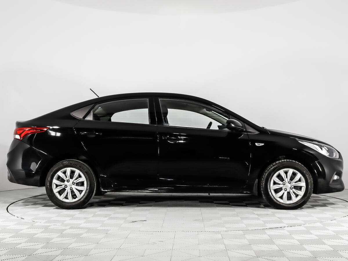 Купить Hyundai Solaris с пробегом. Фото: #3