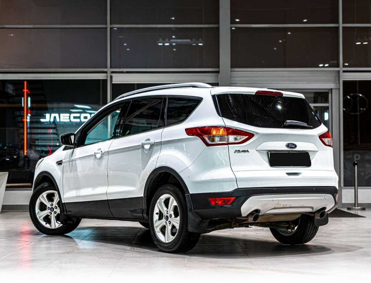 Купить Ford Kuga с пробегом. Фото: #3
