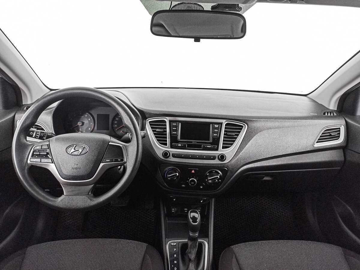 Купить Hyundai Solaris с пробегом. Фото: #11