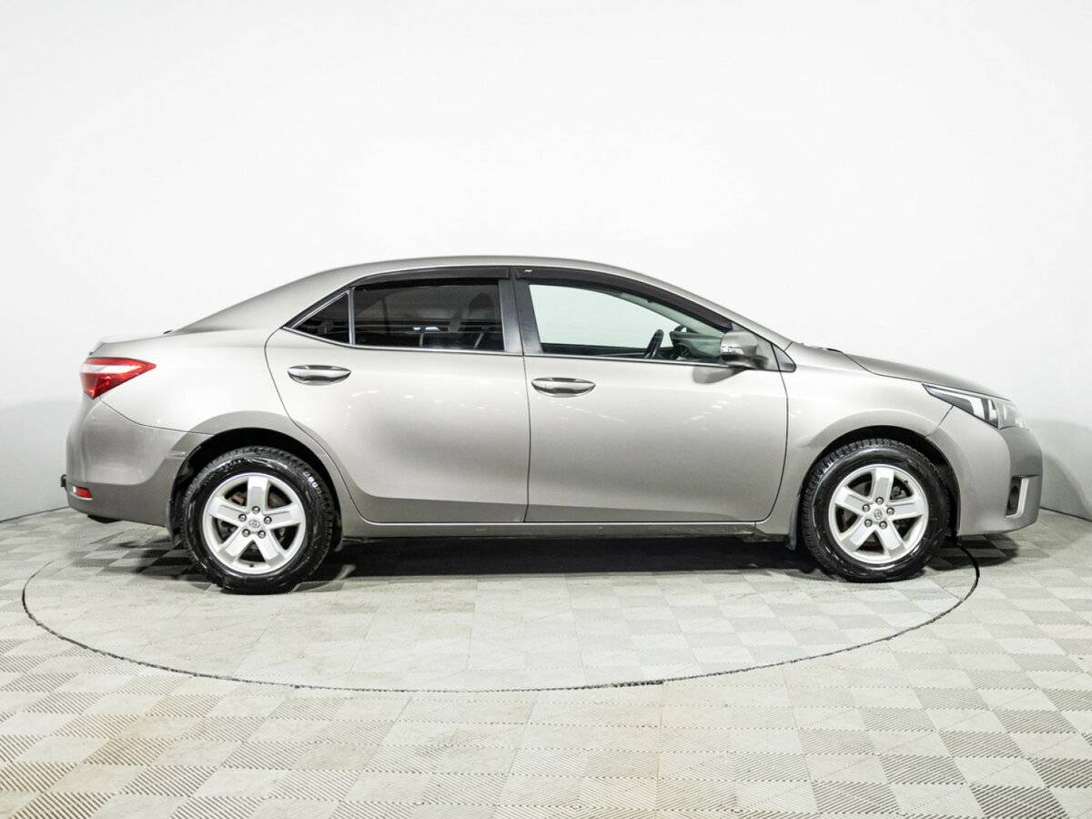 Купить Toyota Corolla с пробегом. Фото: #3