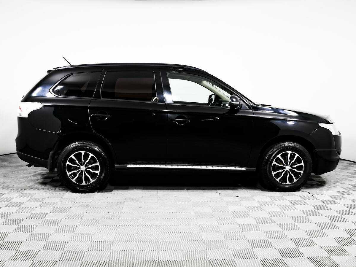 Купить Mitsubishi Outlander с пробегом. Фото: #3
