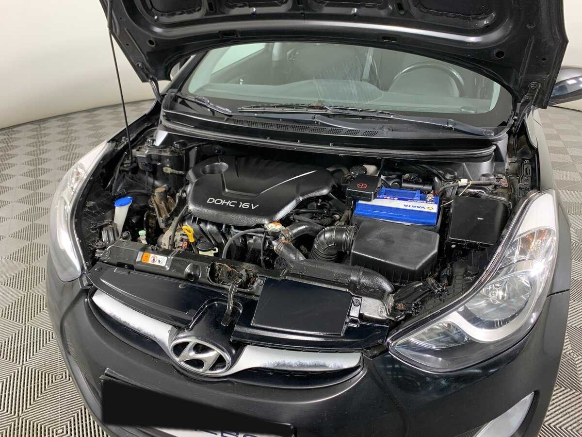 Купить Hyundai Elantra с пробегом. Фото: #10