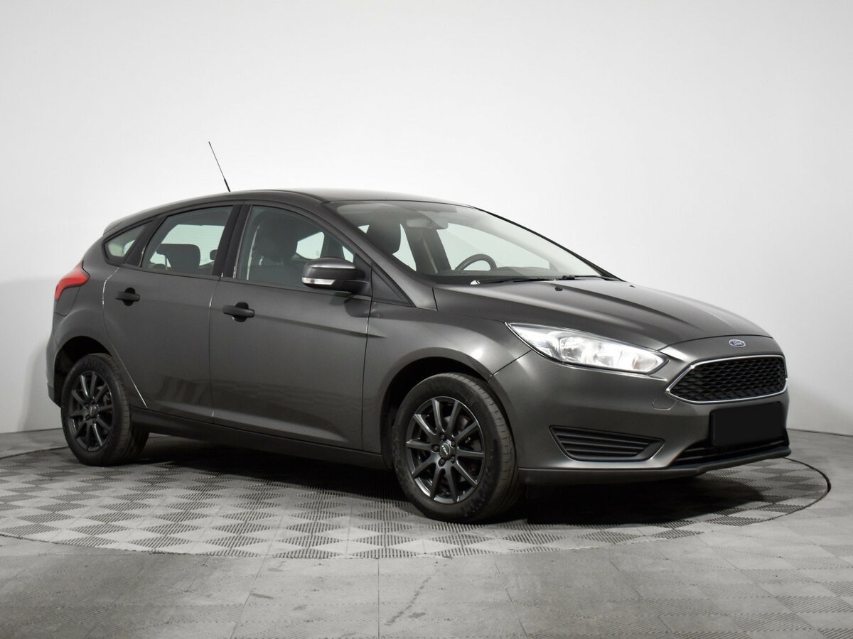 Купить Ford Focus с пробегом. Фото: #2