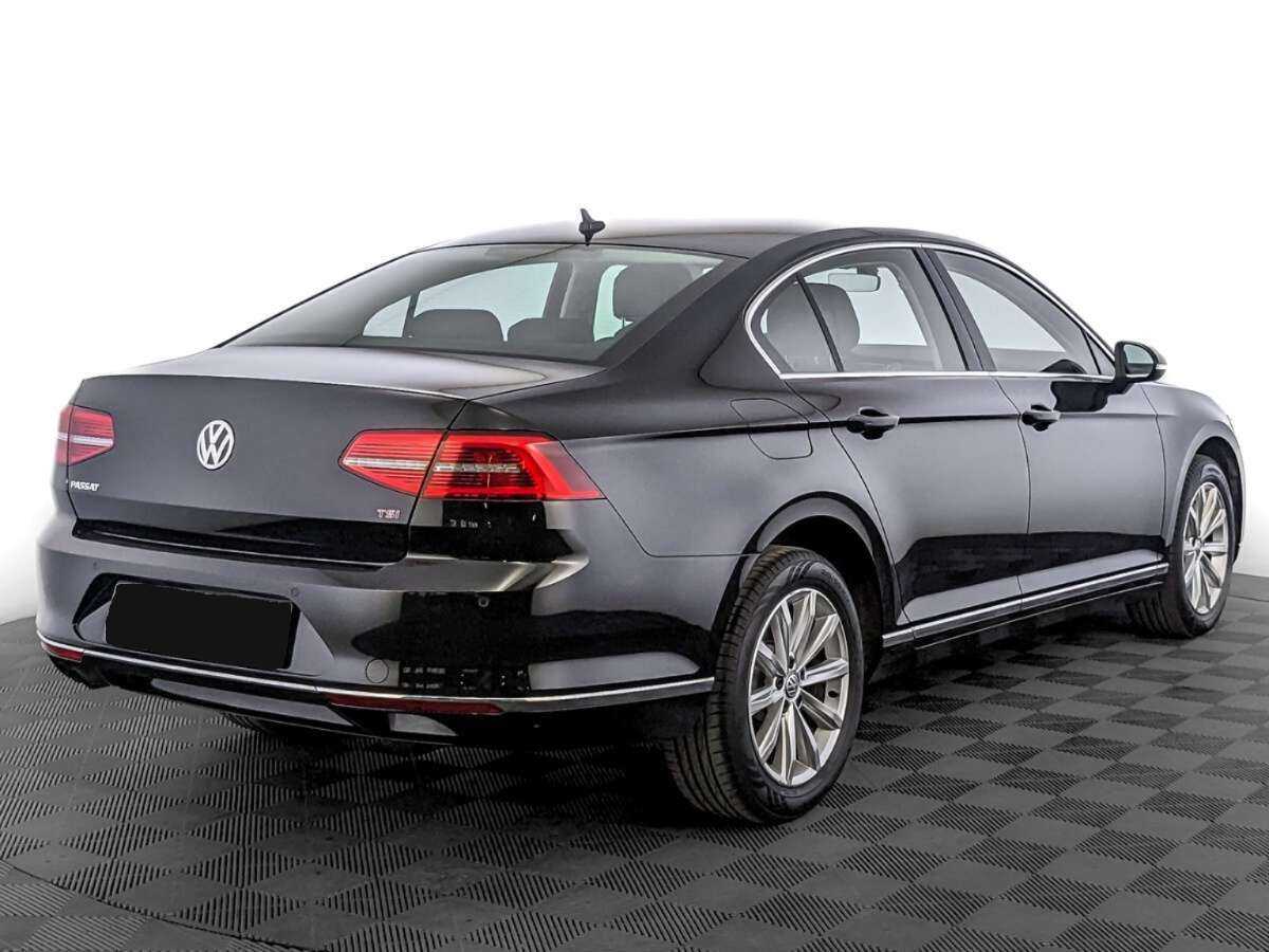 Купить Volkswagen Passat с пробегом. Фото: #4