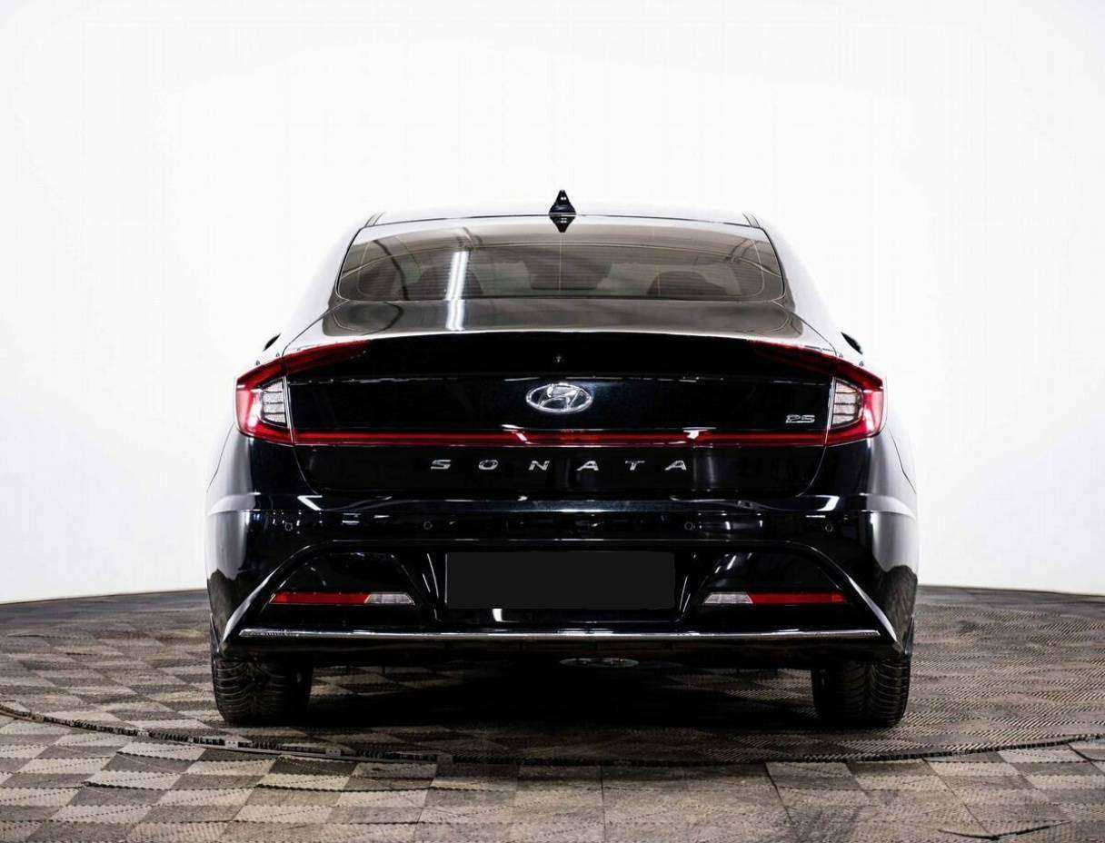Купить Hyundai Sonata с пробегом. Фото: #4