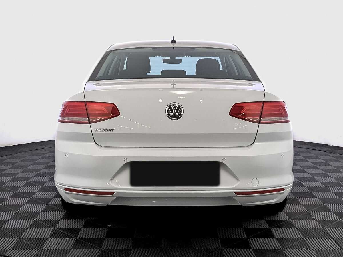 Купить Volkswagen Passat с пробегом. Фото: #5
