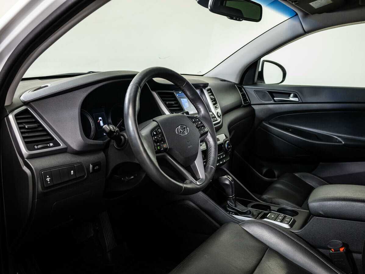 Купить Hyundai Tucson с пробегом. Фото: #9