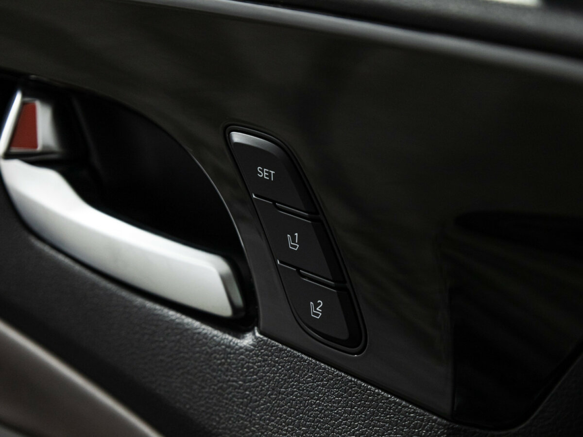 Купить Hyundai Santa Fe с пробегом. Фото: #12