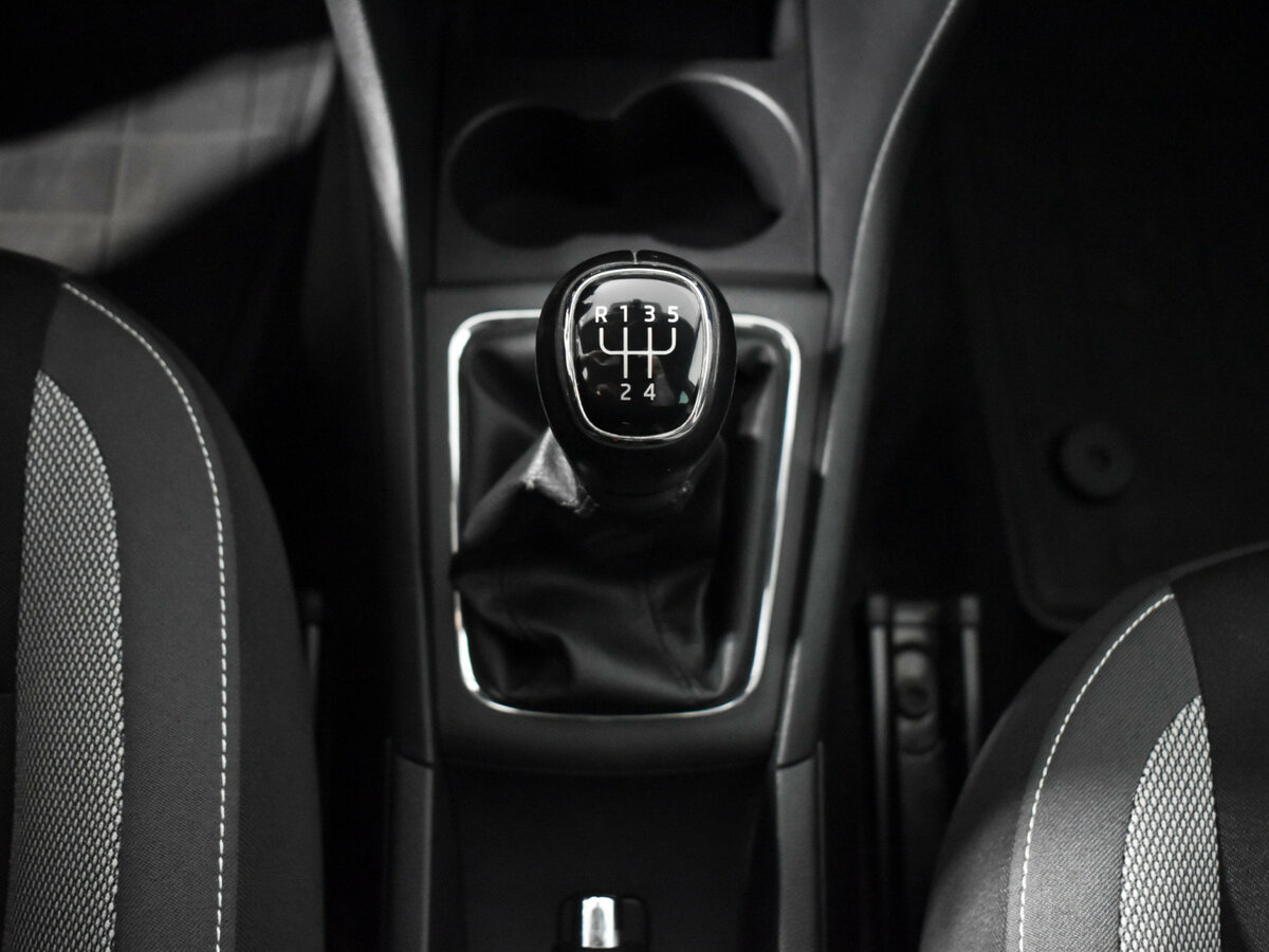 Купить Skoda Rapid с пробегом. Фото: #8