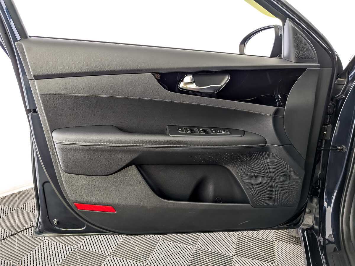 Купить Kia Cerato с пробегом. Фото: #14