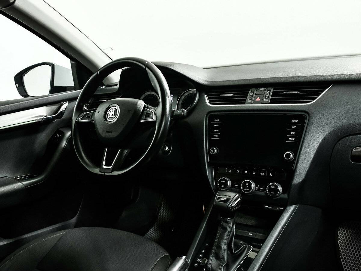 Купить Skoda Octavia с пробегом. Фото: #8