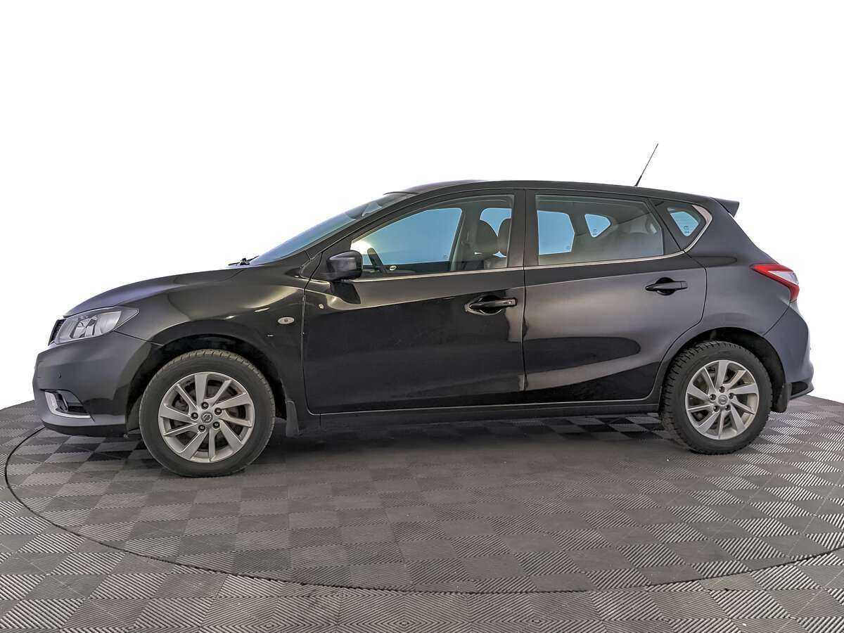 Купить Nissan Tiida с пробегом. Фото: #7