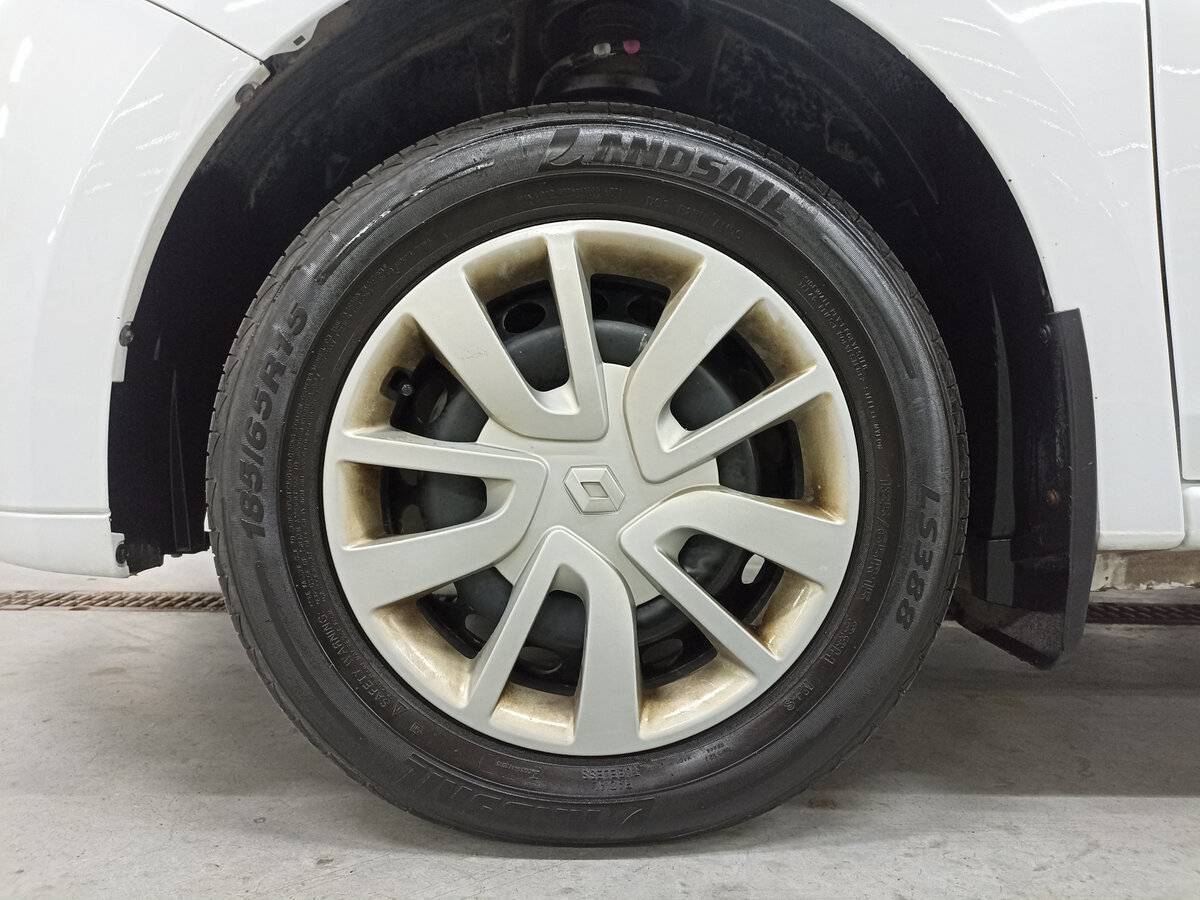 Купить Renault Logan с пробегом. Фото: #16