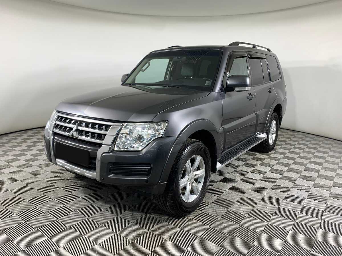Купить Mitsubishi Pajero с пробегом. Посмотреть фото