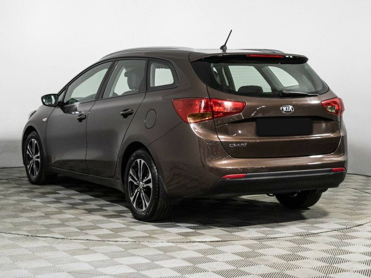 Купить Kia Ceed с пробегом. Фото: #6