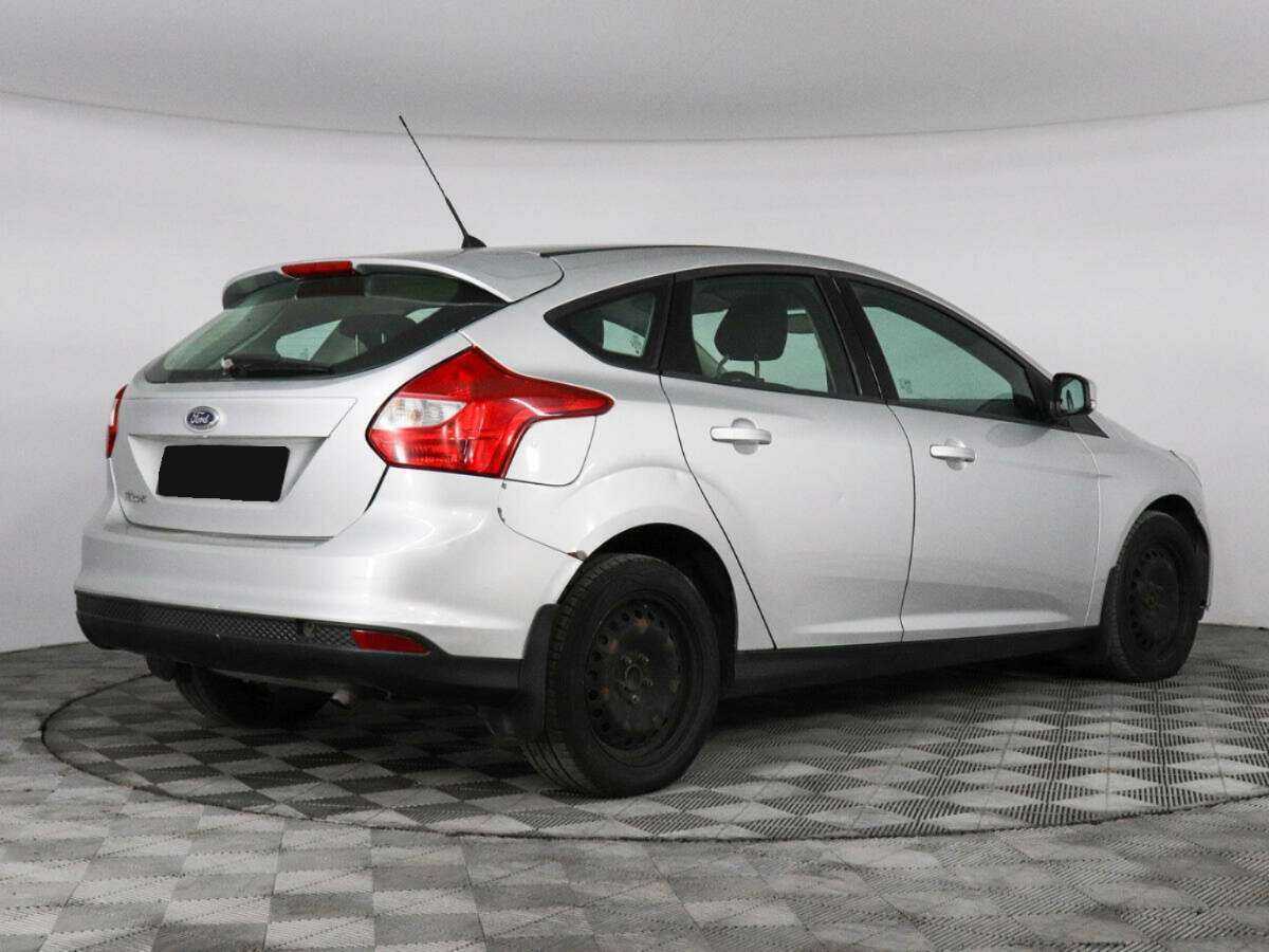 Купить Ford Focus с пробегом. Фото: #2