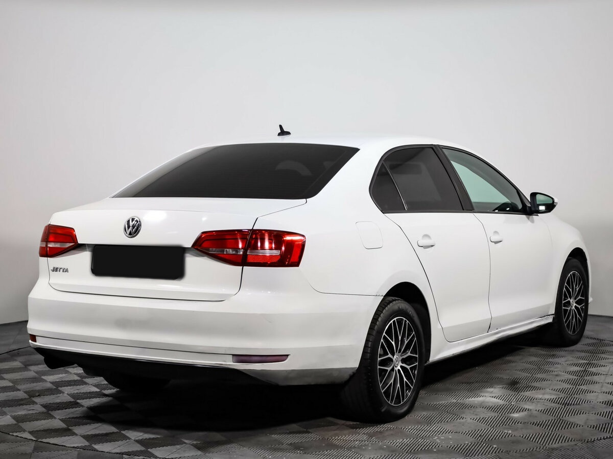 Купить Volkswagen Jetta с пробегом. Фото: #3