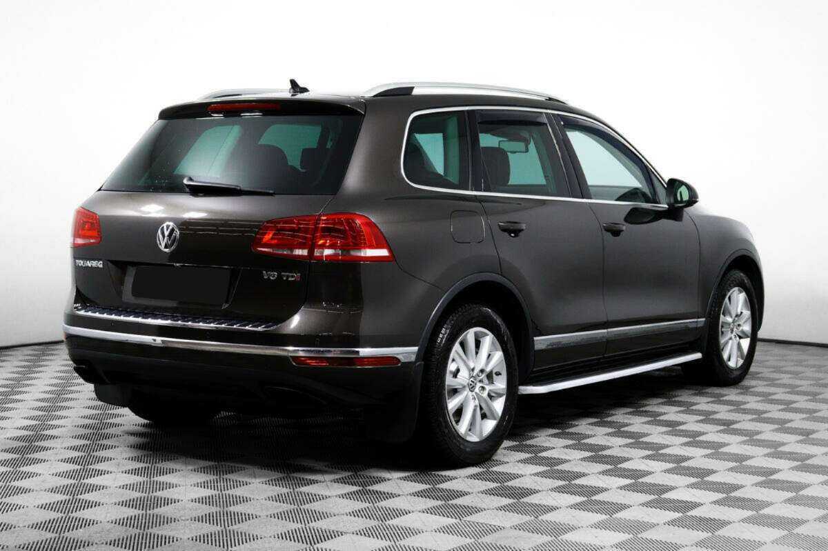 Купить Volkswagen Touareg с пробегом. Фото: #4