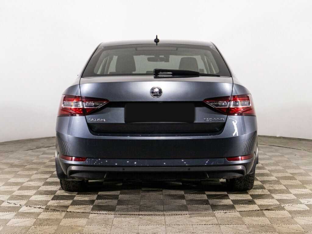 Купить Skoda Superb с пробегом. Фото: #5