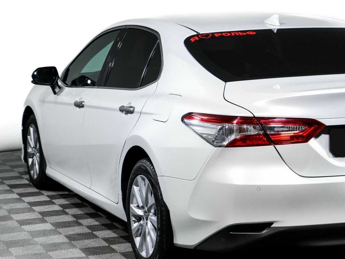 Купить Toyota Camry с пробегом. Фото: #18