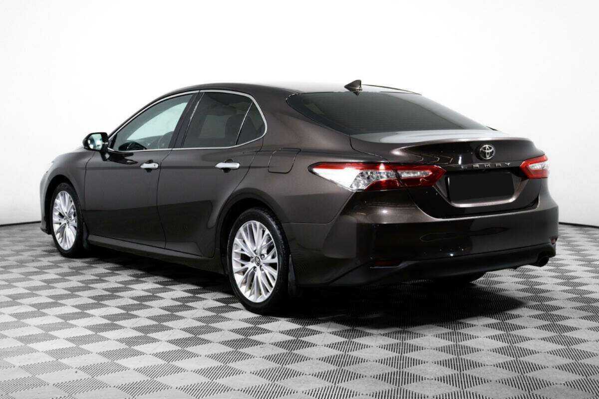 Купить Toyota Camry с пробегом. Фото: #6
