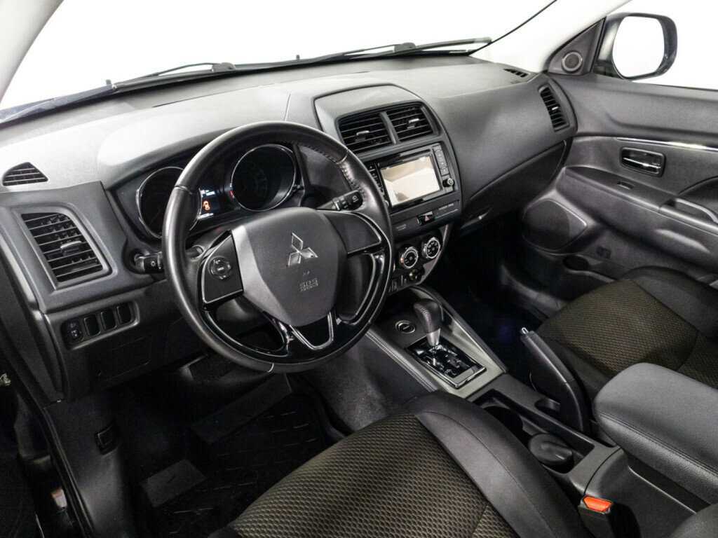 Купить Mitsubishi ASX с пробегом. Фото: #10