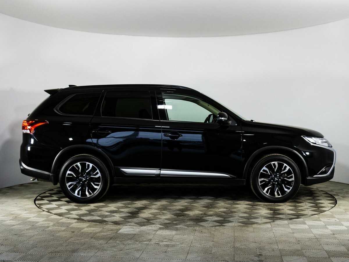 Купить Mitsubishi Outlander с пробегом. Фото: #3