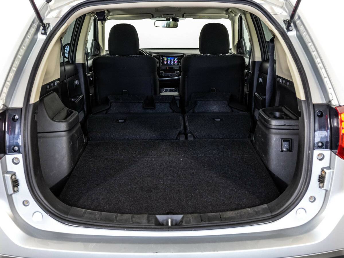 Купить Mitsubishi Outlander с пробегом. Фото: #17