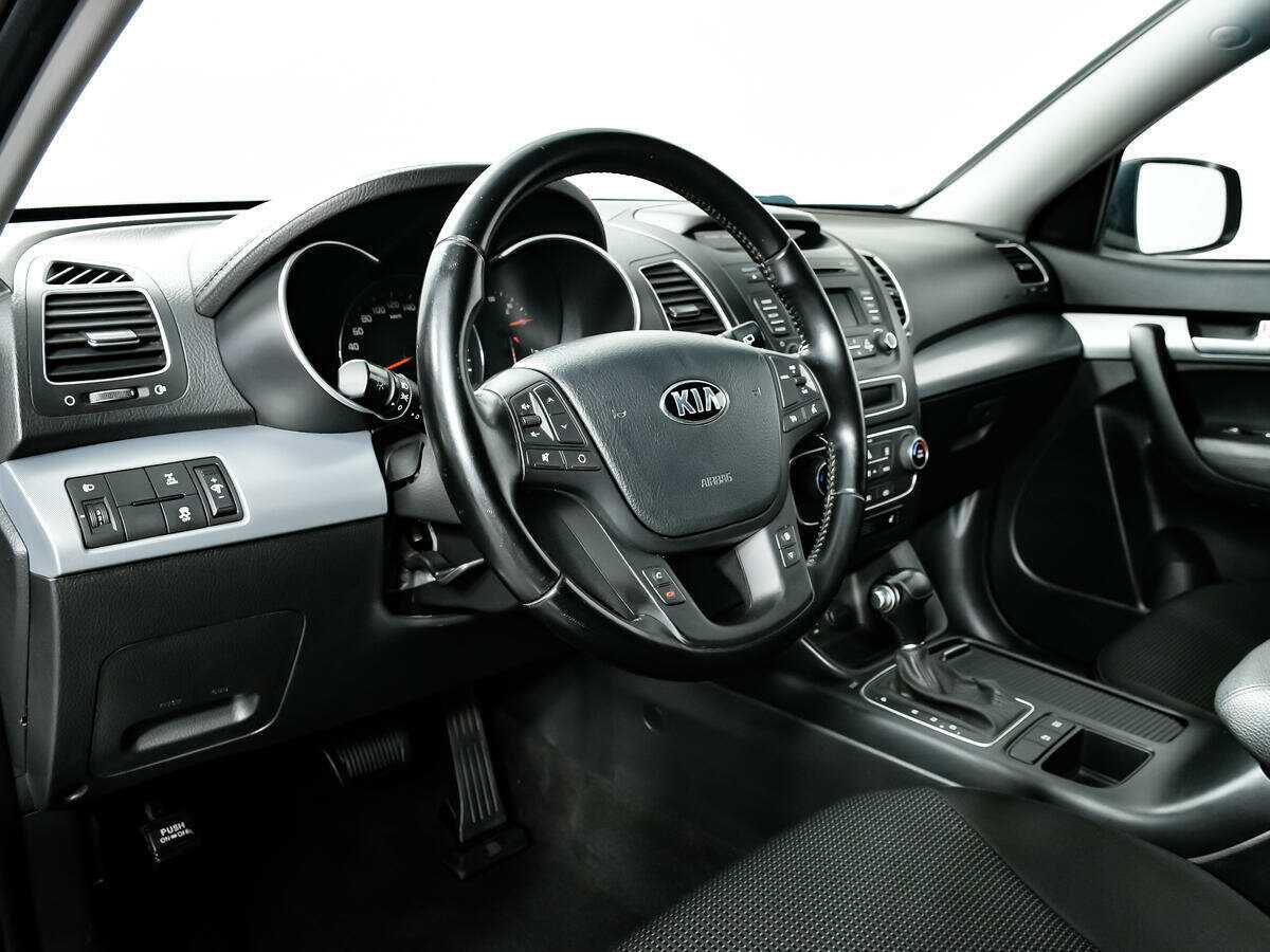 Купить Kia Sorento с пробегом. Фото: #10