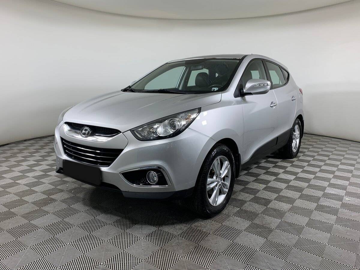 Купить Hyundai ix35 с пробегом. Посмотреть фото