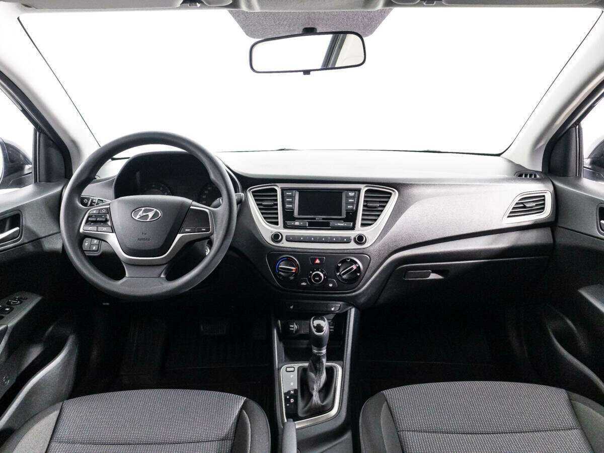 Купить Hyundai Solaris с пробегом. Фото: #12