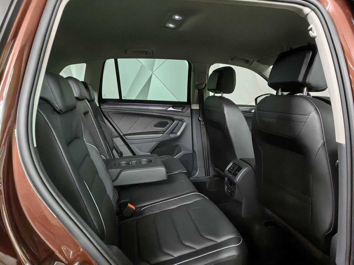 Купить Volkswagen Tiguan с пробегом. Фото: #11