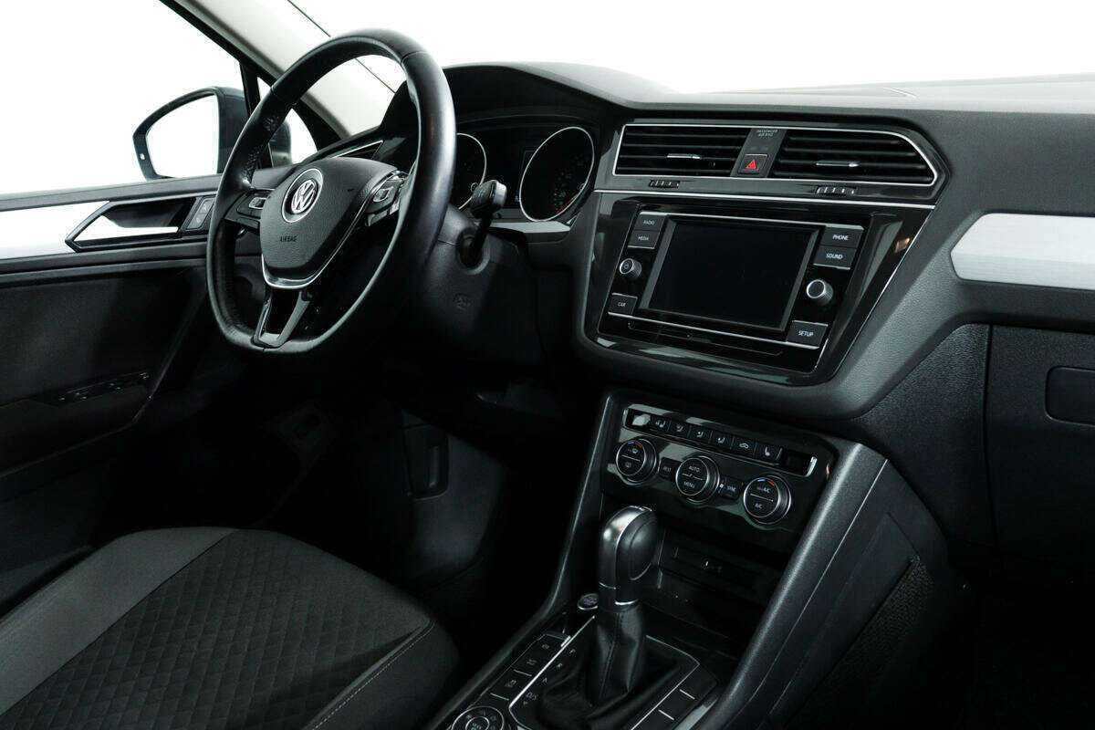 Купить Volkswagen Tiguan с пробегом. Фото: #8