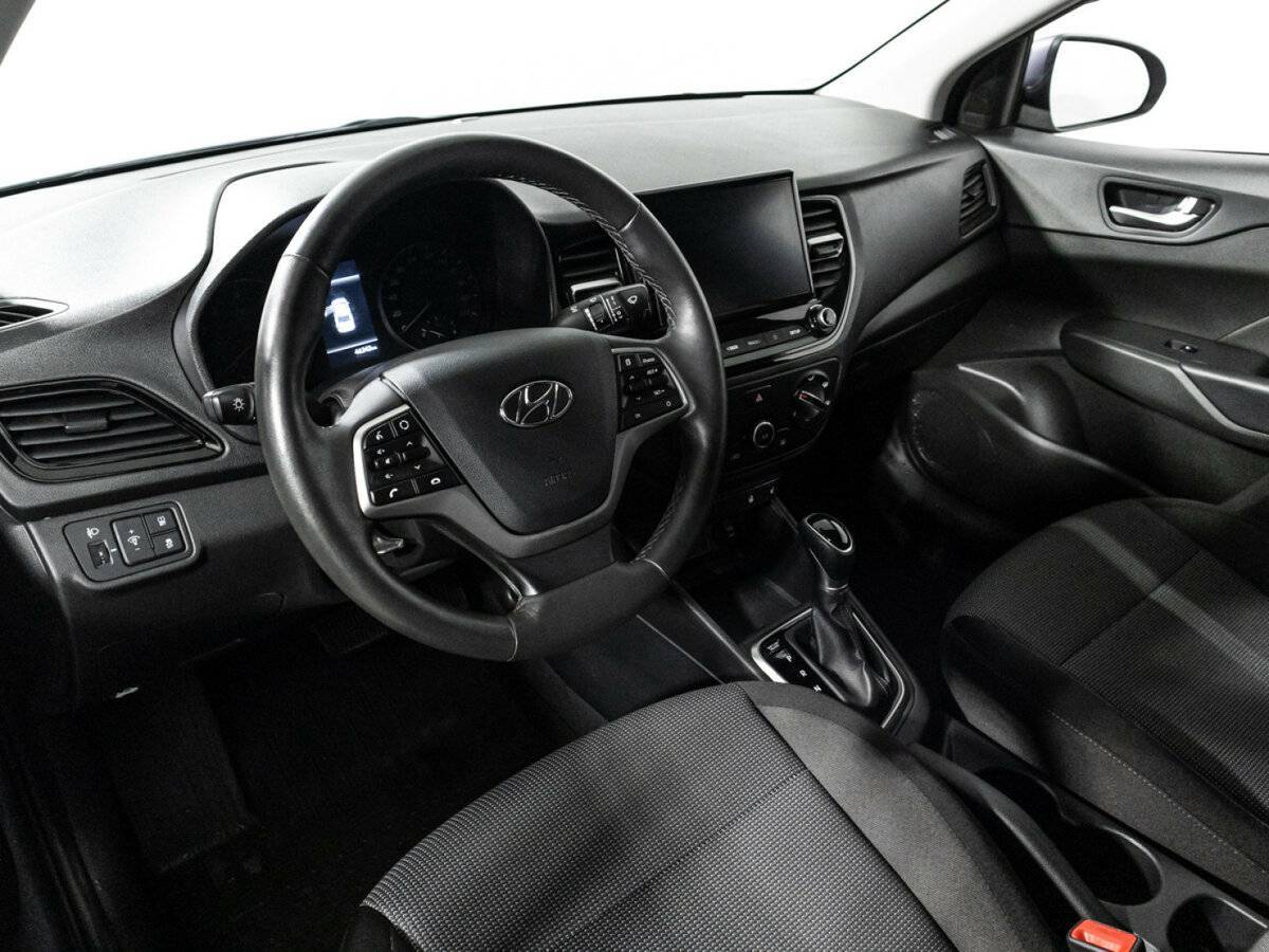 Купить Hyundai Solaris с пробегом. Фото: #10