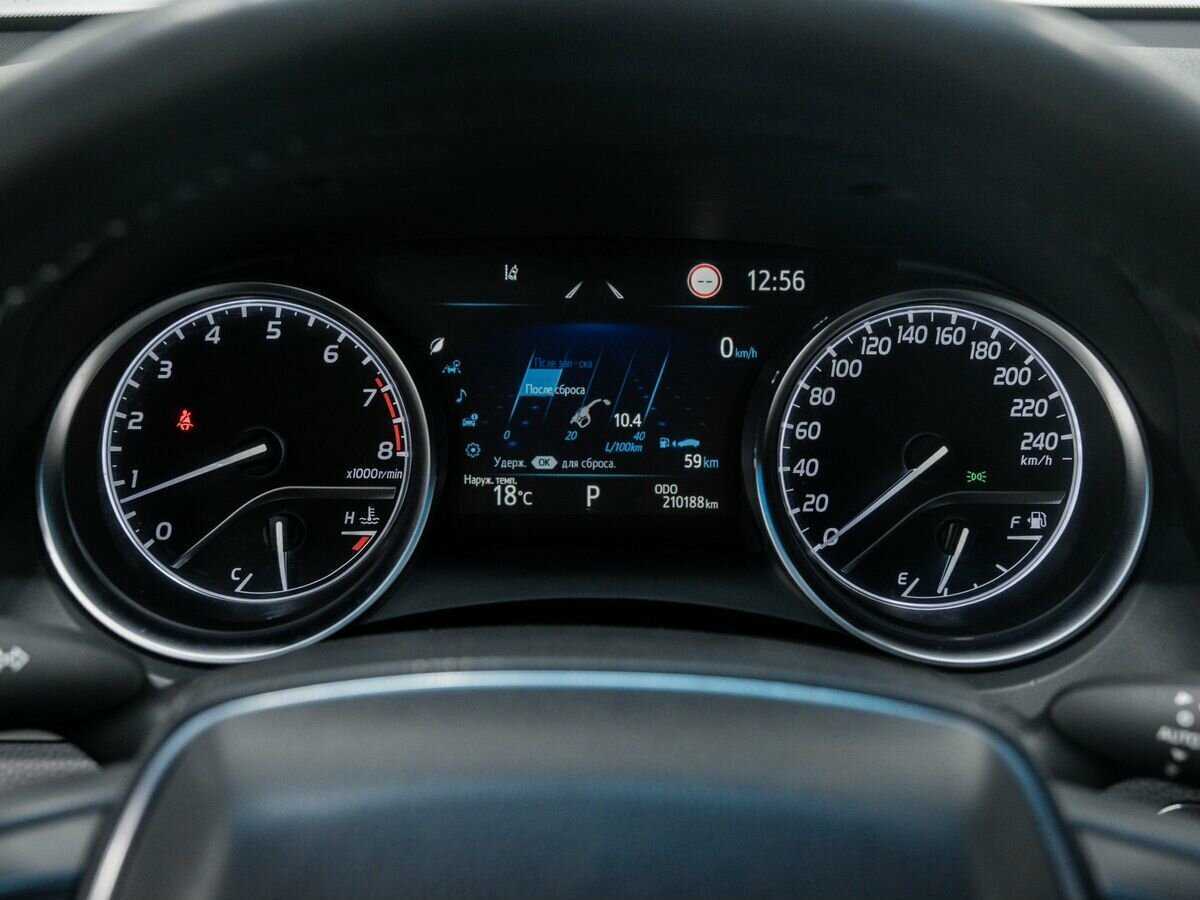 Купить Toyota Camry с пробегом. Фото: #21