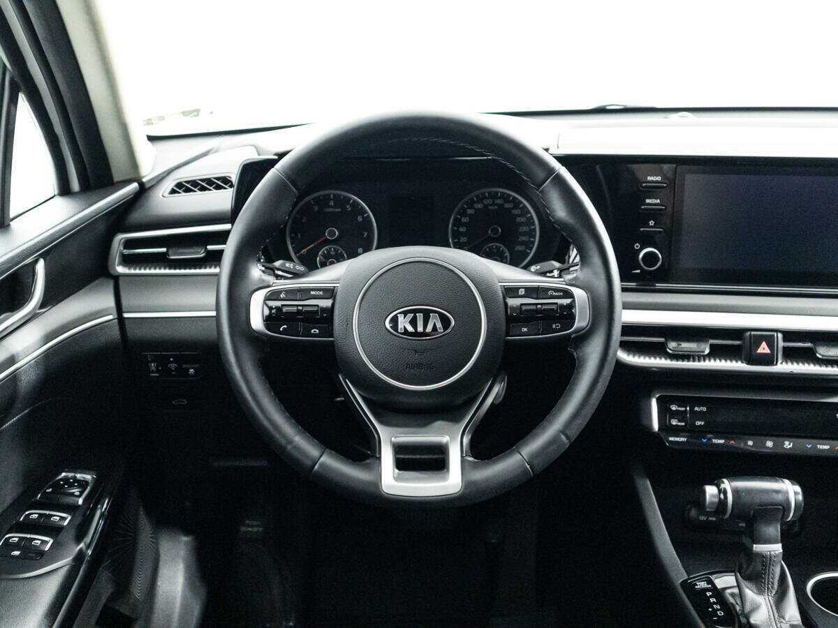 Купить Kia K5 с пробегом. Фото: #18