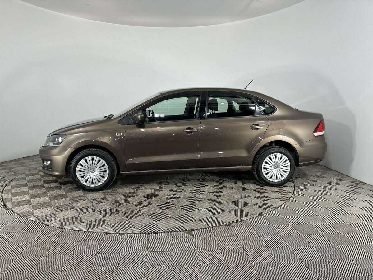 Купить Volkswagen Polo с пробегом. Фото: #4