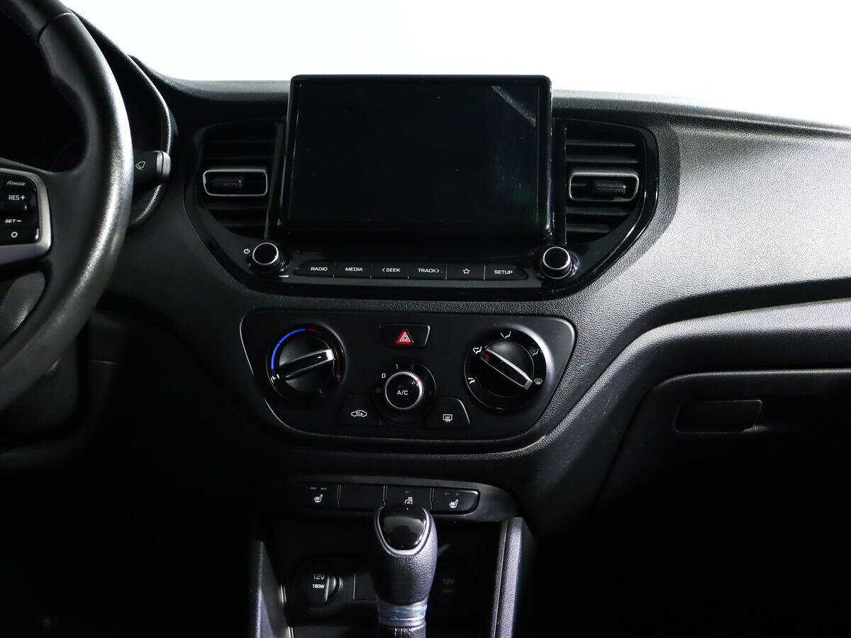 Купить Hyundai Solaris с пробегом. Фото: #12