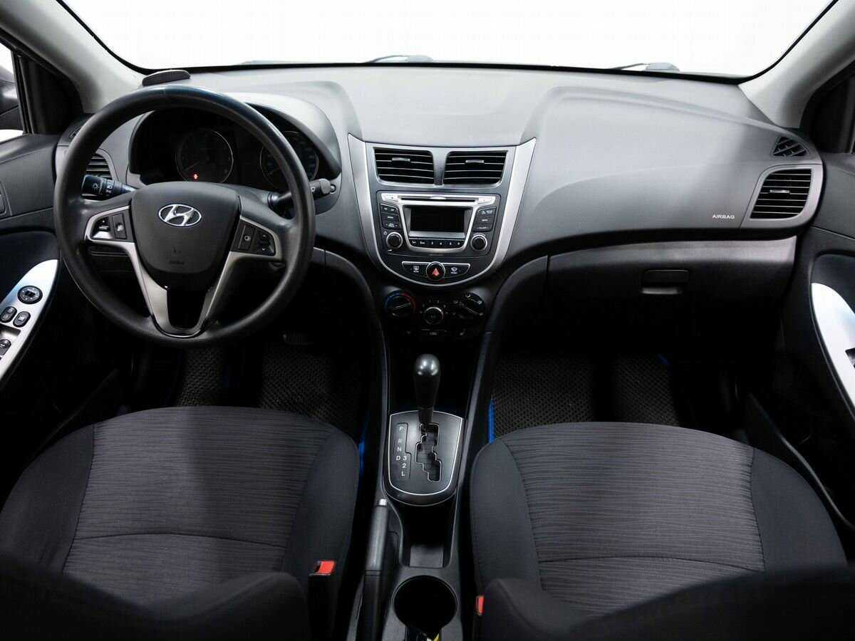 Купить Hyundai Solaris с пробегом. Фото: #14