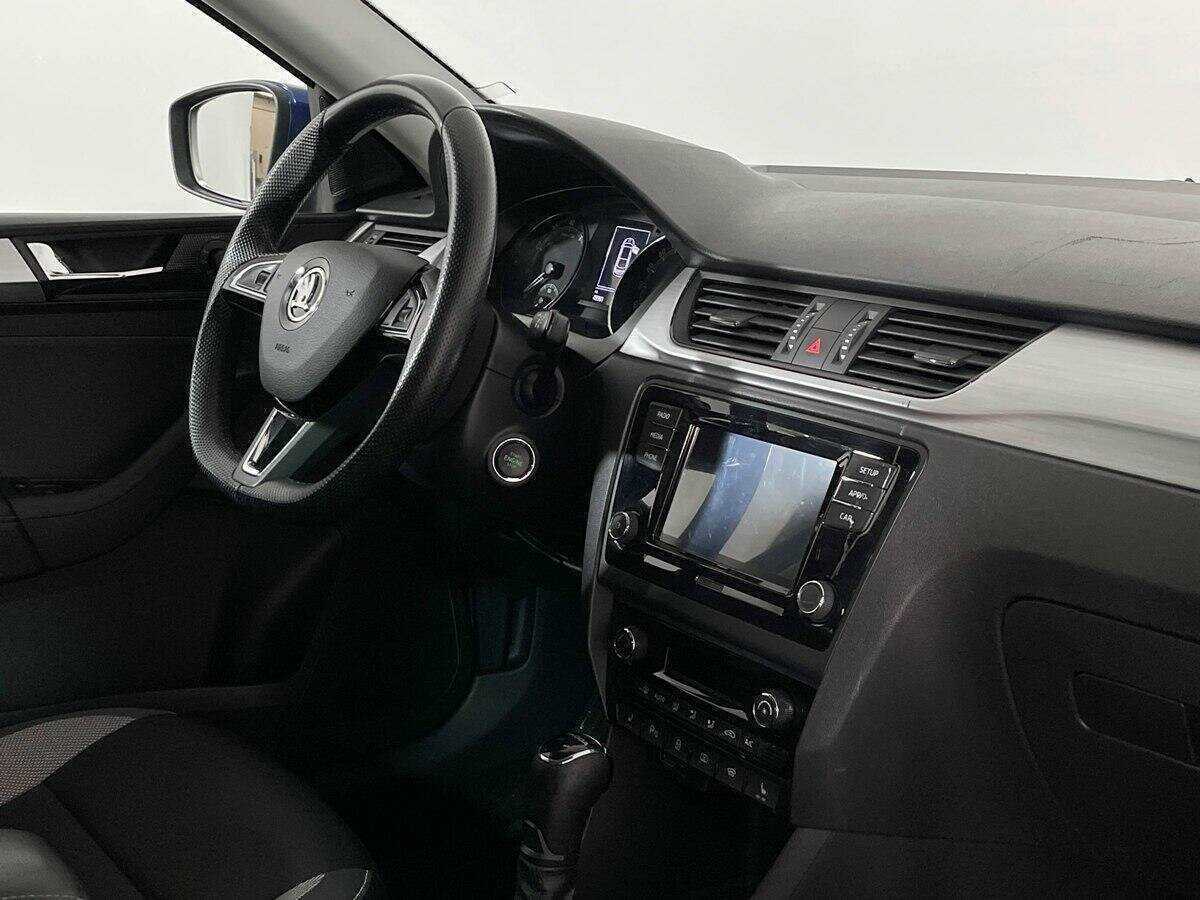 Купить Skoda Rapid с пробегом. Фото: #8